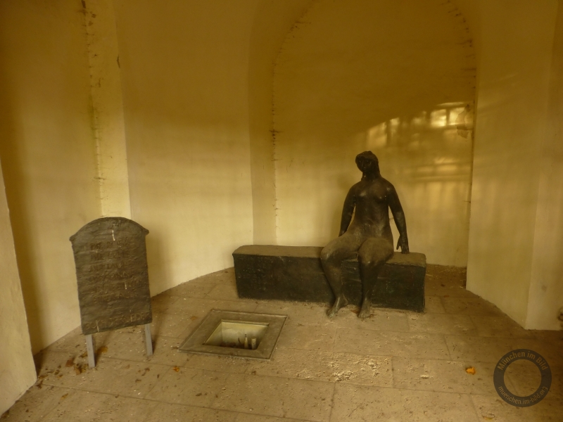 Denkmal für Heinrich Heine im Dichtergarten in München