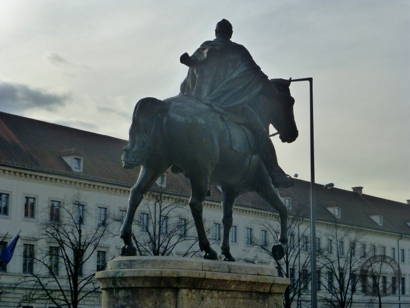 Reiterdenkmal für Luitpold in der Prinzregentenstraße in München