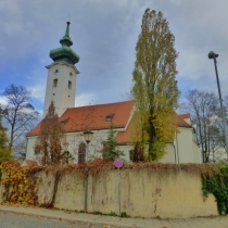 Kirche St. Georg in der Neuberghauser Straße in München-Bogenhausen