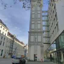 Max-Turm am Lenbachplatz in München
